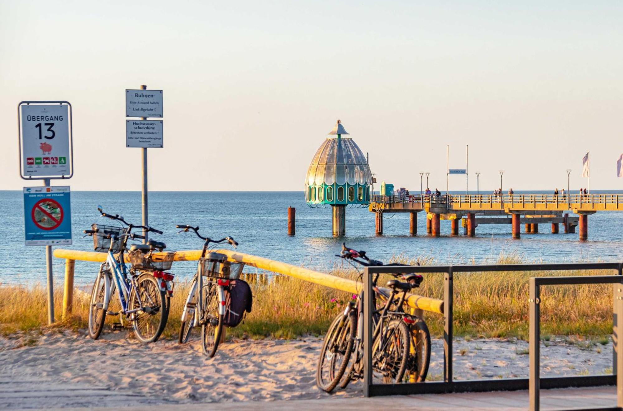 Toni'S Room An Der Seebruecke Zingst Buitenkant foto